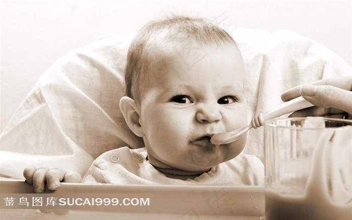 宝宝喂食高清图片