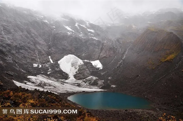梅里雪山湖泊风景素材