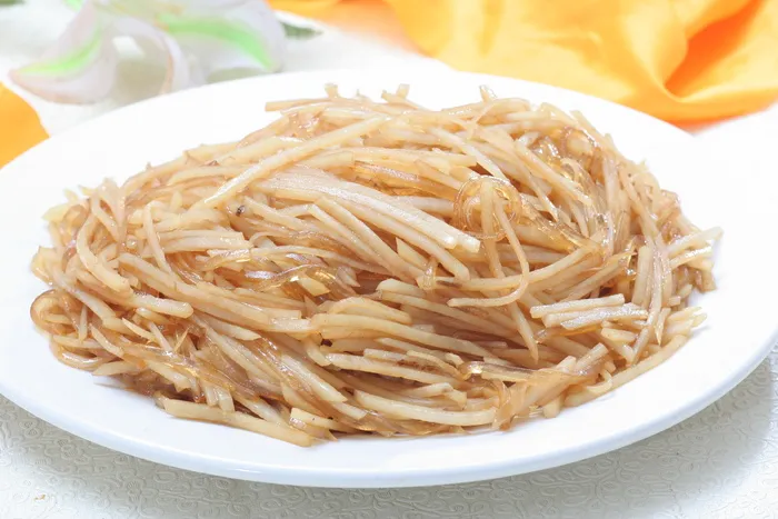 土豆丝炒细粉6元 (10)