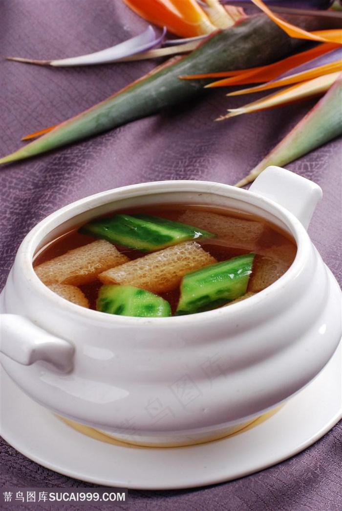 鸡汤炖竹笙的美食图片