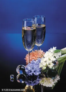酒水布局-一束鲜花与美酒 酒水布局-一束鲜花与美酒