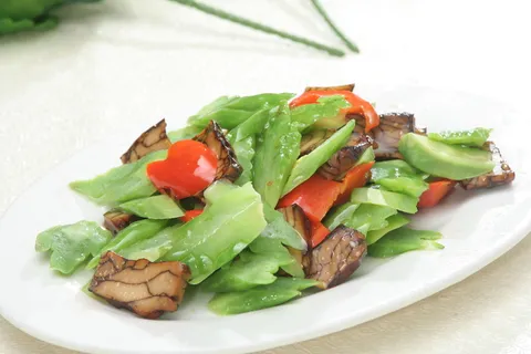 苦瓜拌香干  苦瓜拌香干