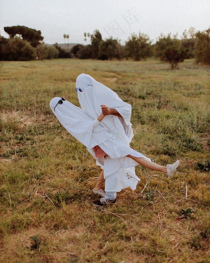 户外情侣另类图片写真