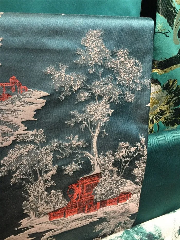 展会刺绣作品