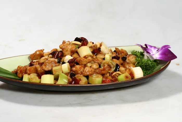 13宫保鸡丁 香村小镇