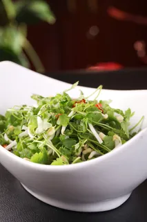 三叶香拌芽豆 (1)