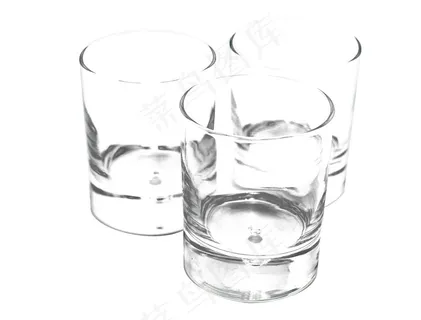 透明玻璃空杯子图片 透明玻璃空杯子图片