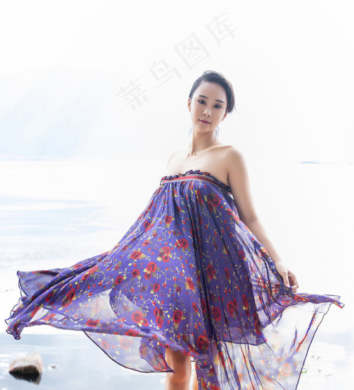 性感妩媚的熟女蓝夏销魂美女图库