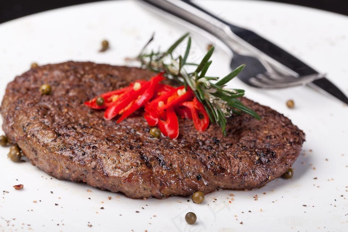 西餐美味炭烤牛排