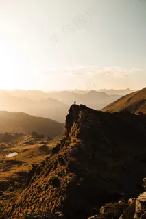 山峰图片高清下载 山峰图片高清下载