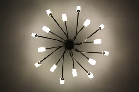 室内枝形吊灯图片