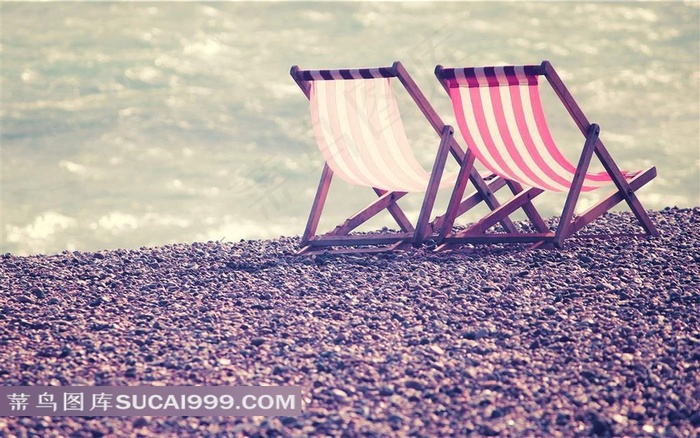 沙滩上的躺椅壁纸