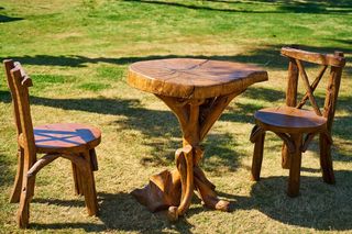 户外实木桌椅图片