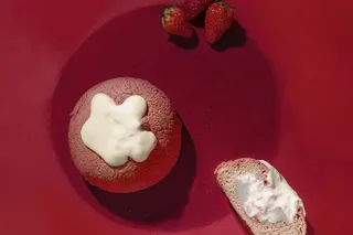 蛋糕店小蛋糕慕斯美食甜品图片