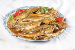 红烧、干炸黄花鱼-吉思克
