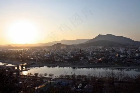 清晨的城市图片 清晨的城市图片