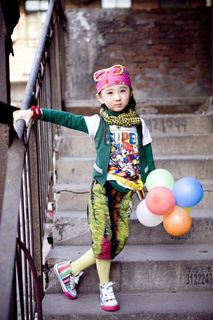 欢乐童年小女孩写真样片