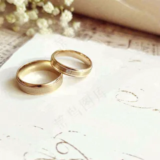 爱情婚礼婚姻戒指珠宝配饰，浪漫情人节摄影图