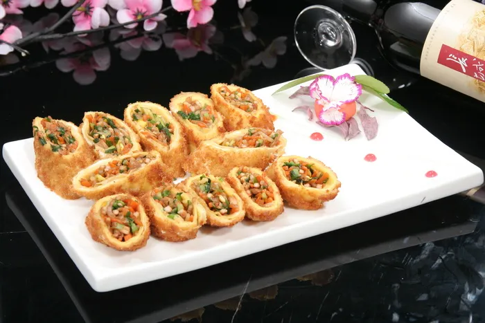 京酱鸭丝卷 (1)