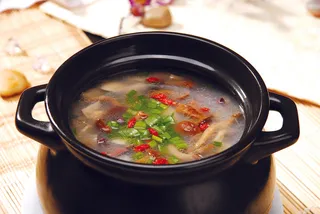 砂锅石锅美食煲类特色菜纯天然野生菌