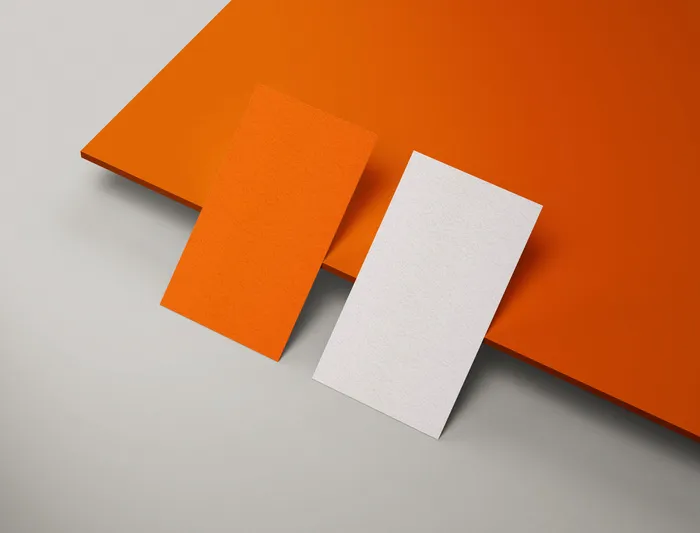 橙色正反面质感名片展示样机psd模版下载