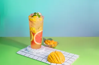 奶茶店水果茶饮品特饮高清图超级水果茶