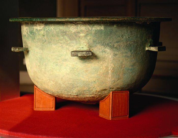 礼器鼎式香炉图片