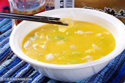 热青笋炖拐肉 热青笋炖拐肉