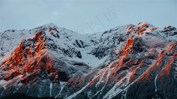山水雪山美景图片