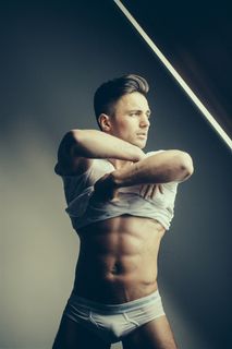 展现雄性魅力男人写真摄影