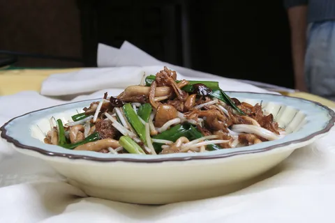 42蘑菇素烧-西北人家