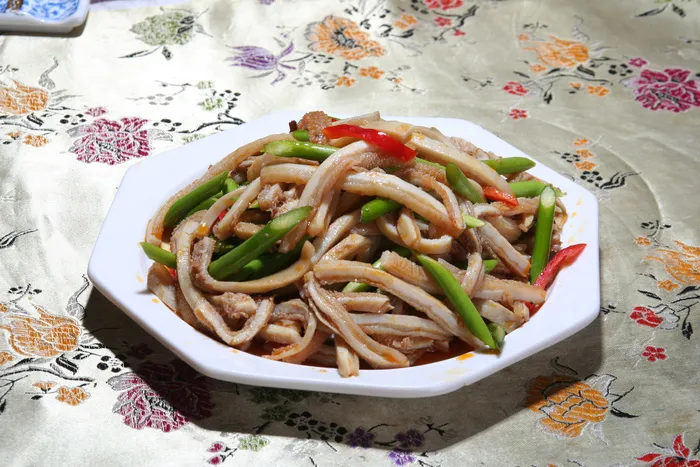 千层耳脆