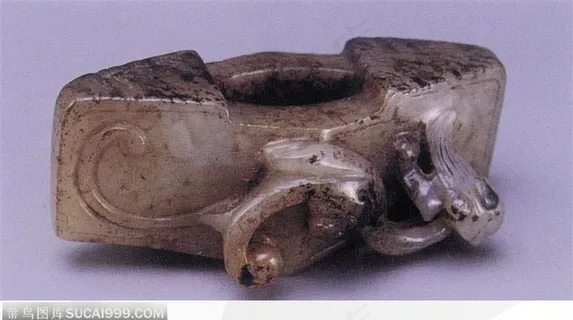 中华传统工艺-灰色的玉扣 中华传统工艺-灰色的玉扣