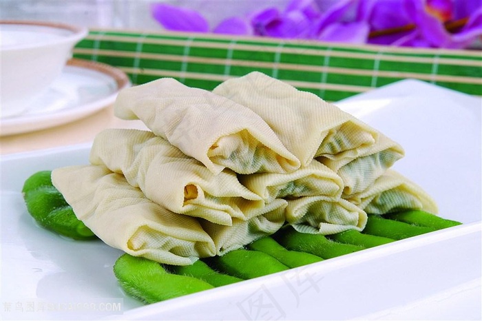 中华美食叶包实拍摄影图