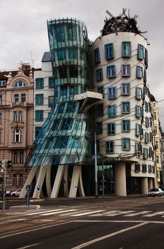 布拉格跳舞的房子图片