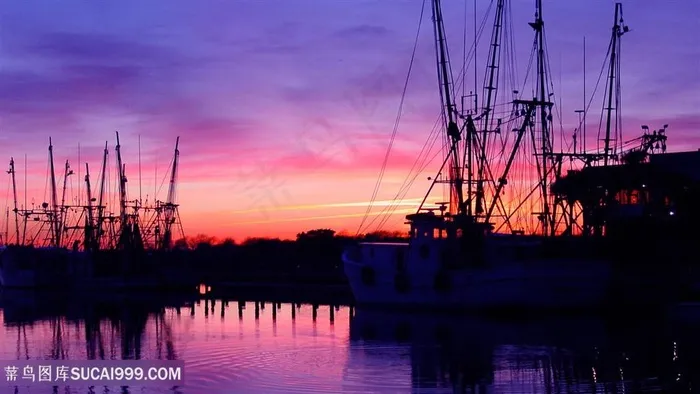 黄昏湖畔美景壁纸