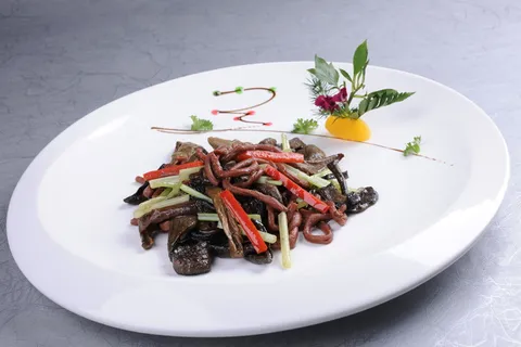 CXC03284牛肝菌炒鹅肠 CXC03284牛肝菌炒鹅肠