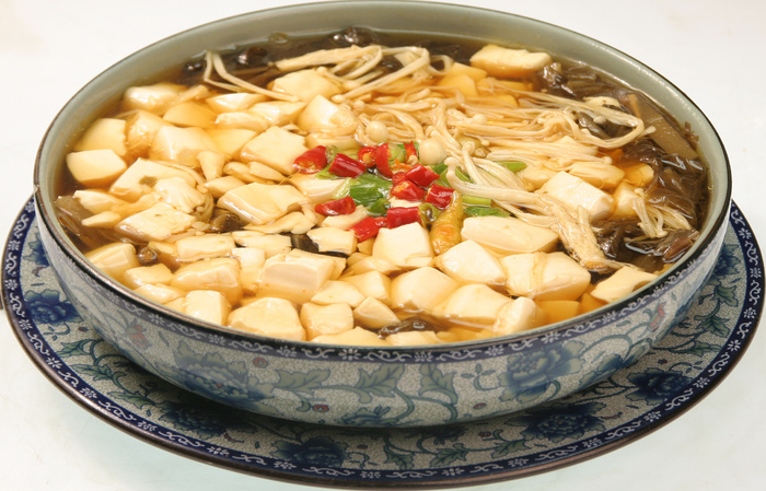 酸汤豆花（白玉豆腐、金针菇、酸菜）