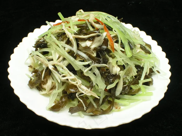 0742木耳青笋拌鸡丝