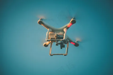 天空中无人机图片 天空中无人机图片