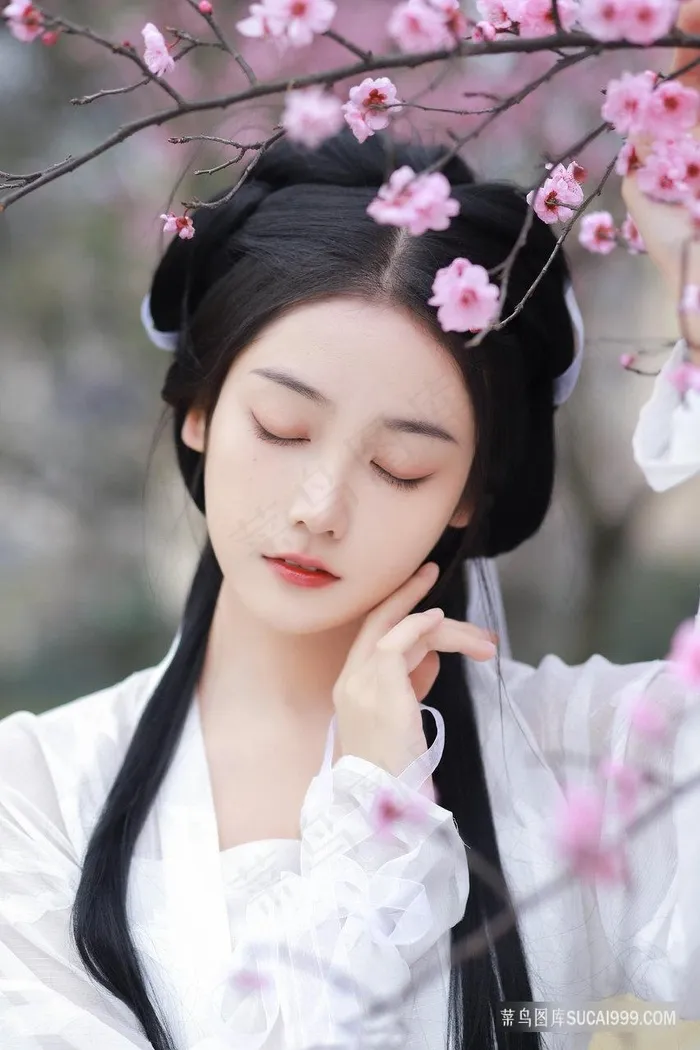 唯美清纯古风白衣少女图片素材