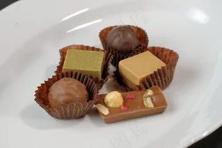 盒装巧克力图片