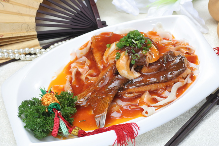 鱼划酿面  18元