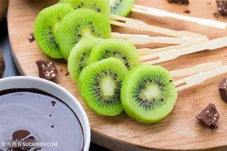 新鲜的水果猕猴桃高清图片