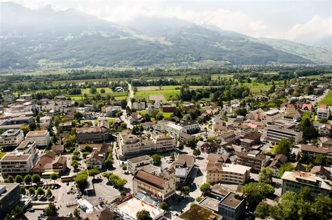 山水园林城市远景效果