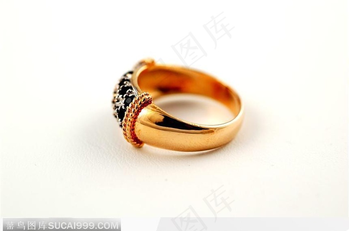 金色戒指