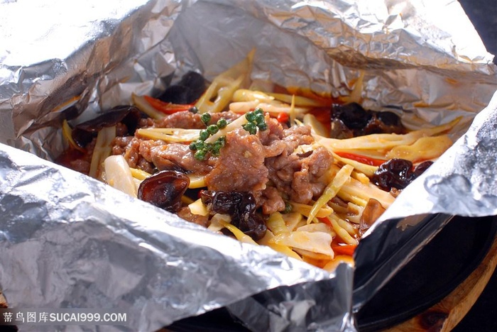 气泡牛柳中华美食摄影图