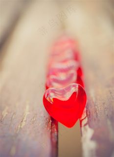 透明水晶爱心装饰品