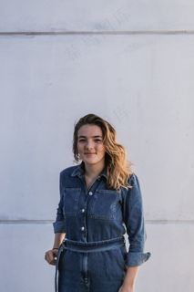 连体牛仔衣美女图片