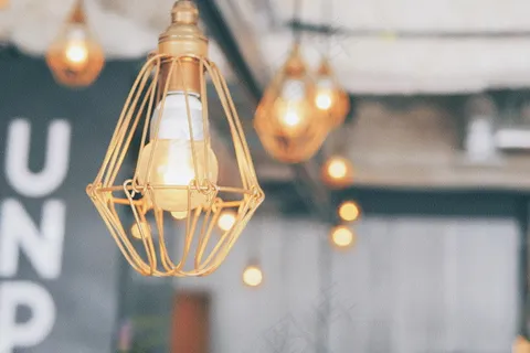 现代简约客厅灯具图片